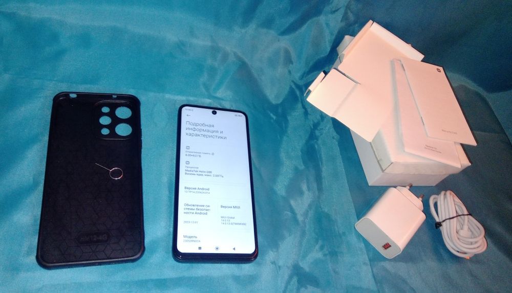 Xiaomi Redmi 12 16/256 гигов.