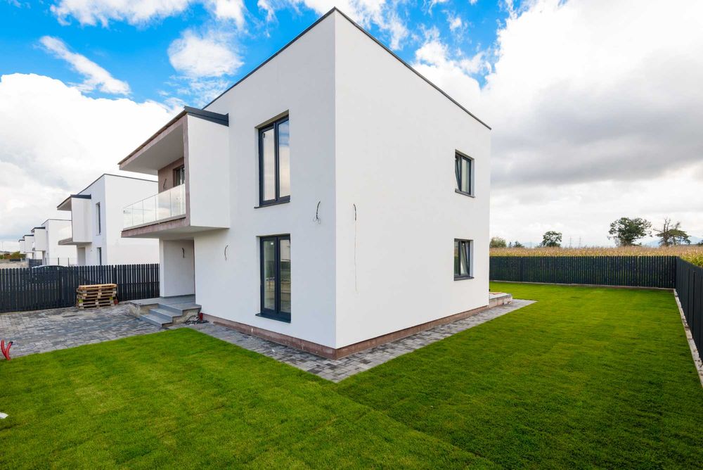 Vile aparte, finalizate, inca doua disponibile, Sanpetru