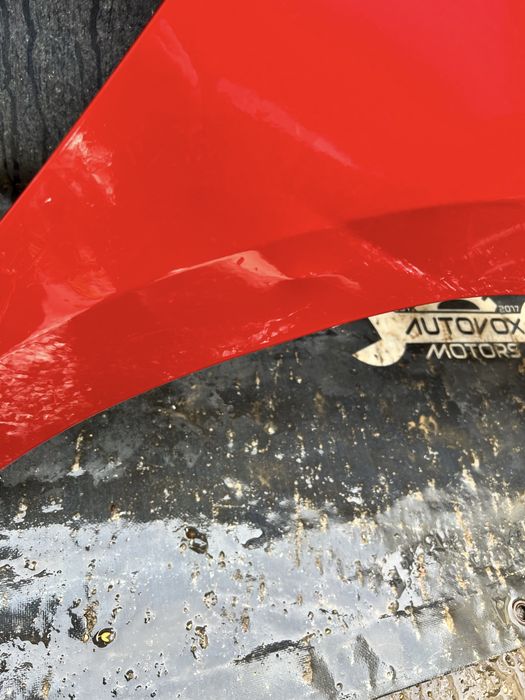 Aripa dreapta fata Renault Clio 5 cu defect