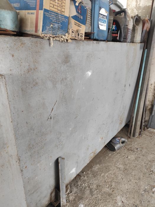 Ёмкости для топлива.