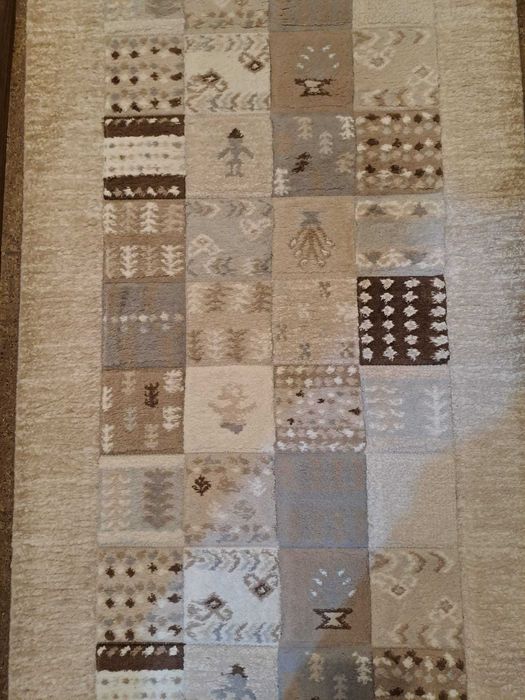 Vand traverse covor poliester de calitate