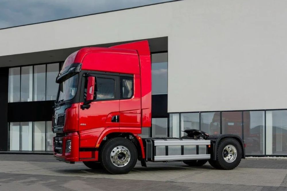 ATP Trucks Truston 4X2 ATP TRUCKS Cap Tractor Truston 4X2 Euro VI-E 480 CP Cabina High Roof