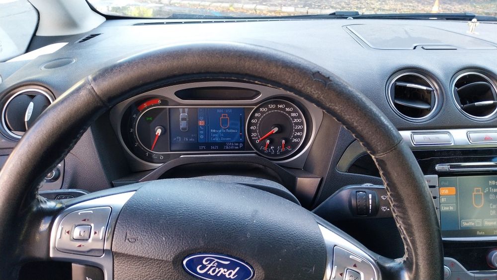 FORD Galaxy 2010 — imagine 3