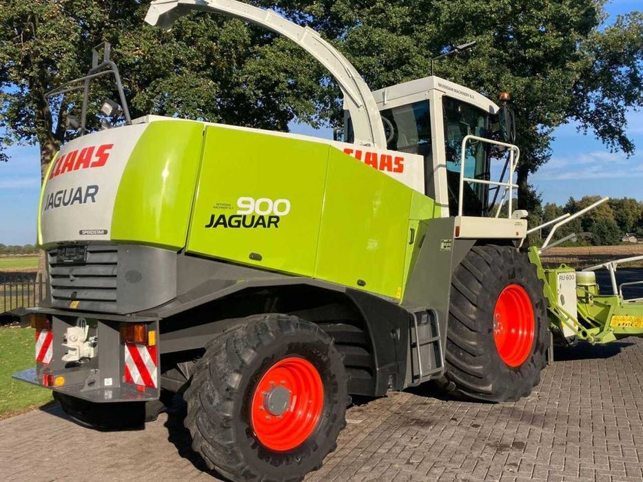 Кормоуборочный комбайн Claas Jaguar 900 Speedstar