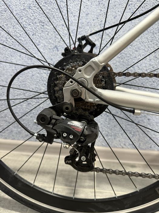 Шоссейный велосипед Raleigh Player