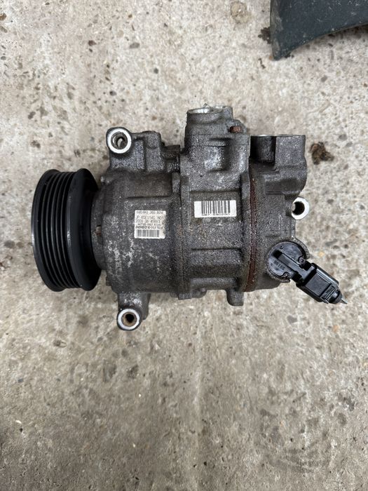 Compresor clima aer conditionat Audi A4 B8 A5 Q5 Seat Exeo 2.0 TDI