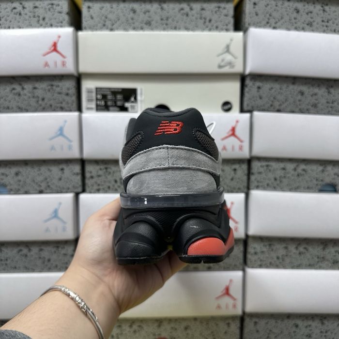 New Balance 9060 Grey Black Red U9060JBO