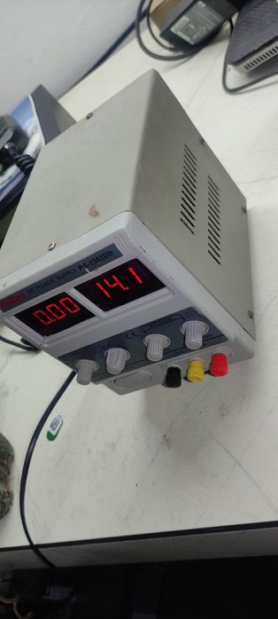 Лабораторный блок питания yaxun ps 1502dd