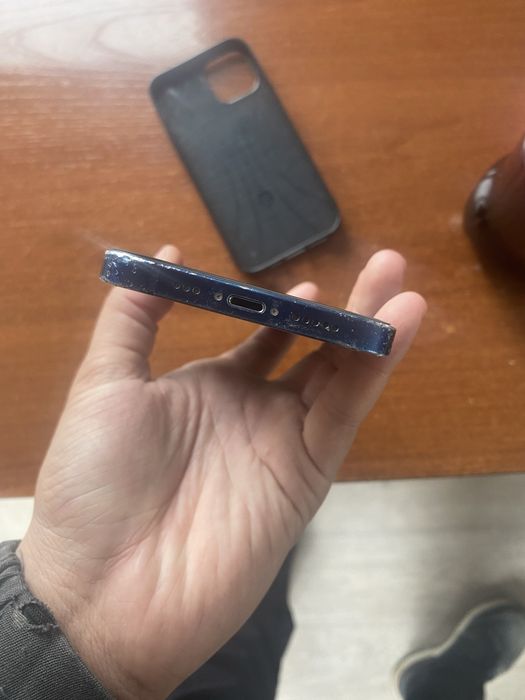 iPhone 12 состояние хороший
