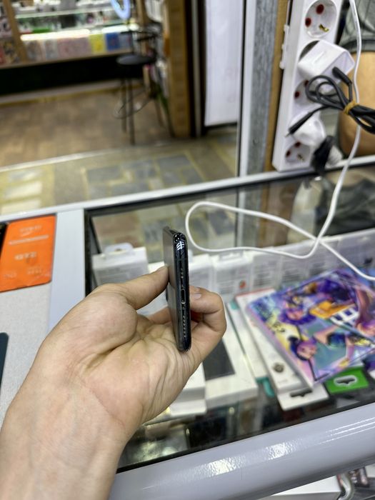 Айфон 11 про, 64гб, б/у