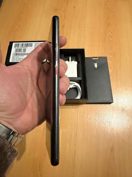 Huawei Mate 20 Pro 128GB + 6GB RAM