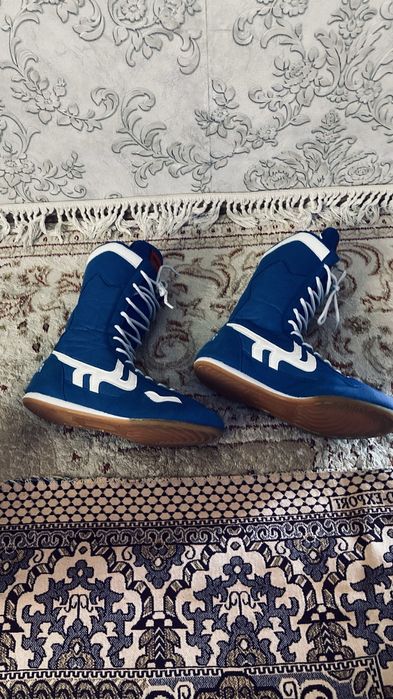 Продоетса боксерка vegastra