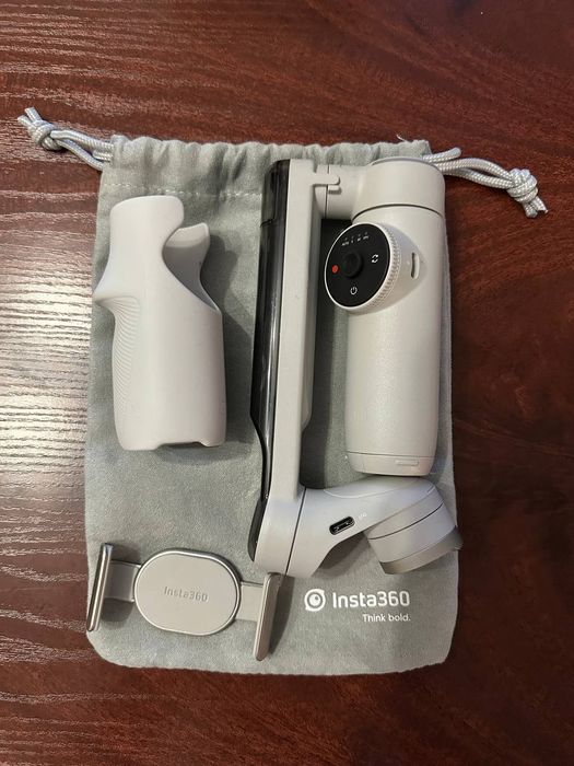 Стабилизатор для телефона insta360 Flow Pro