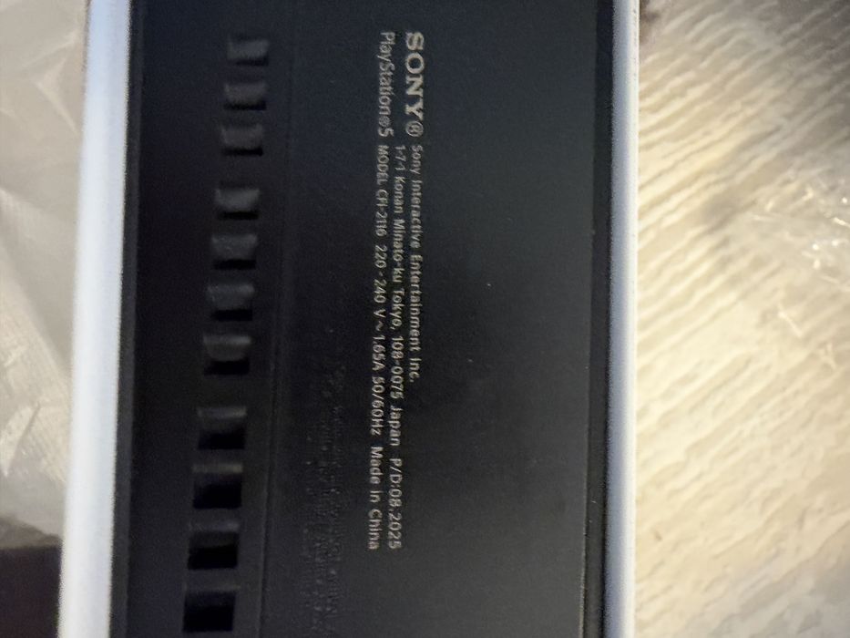 Ps5 slim digital E-chassis cu un controller 825GB