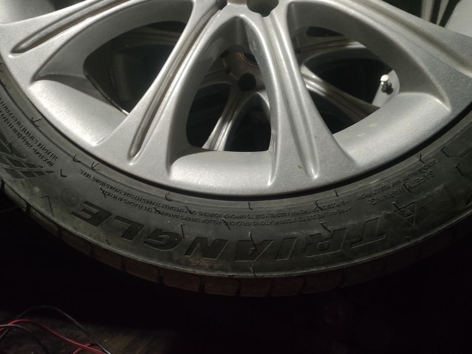 Продам диски с резиной на БМВ Е 39