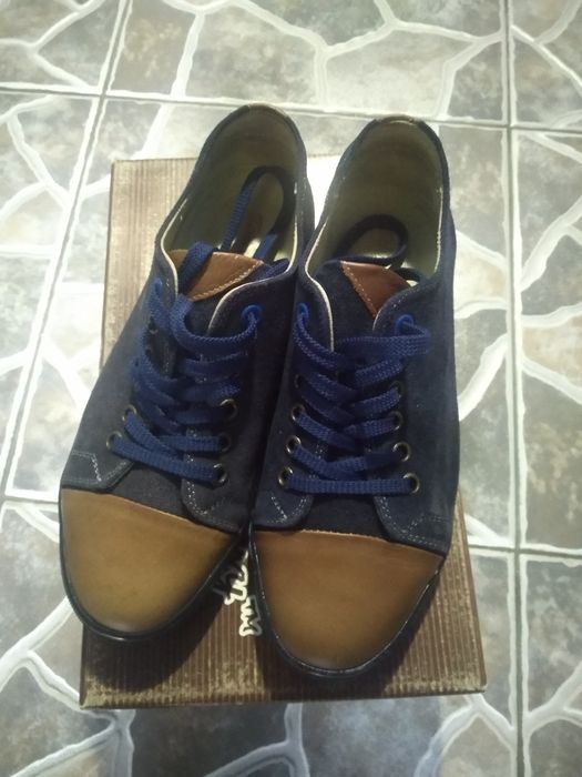 Кожени кецове, 36 номер