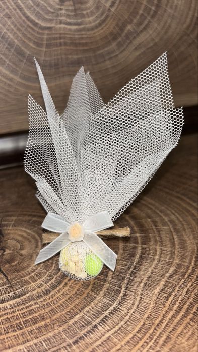 Ръчно изработени сватбени късмети