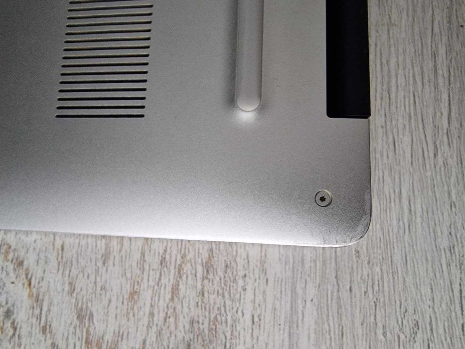 Лаптоп Dell XPS 15