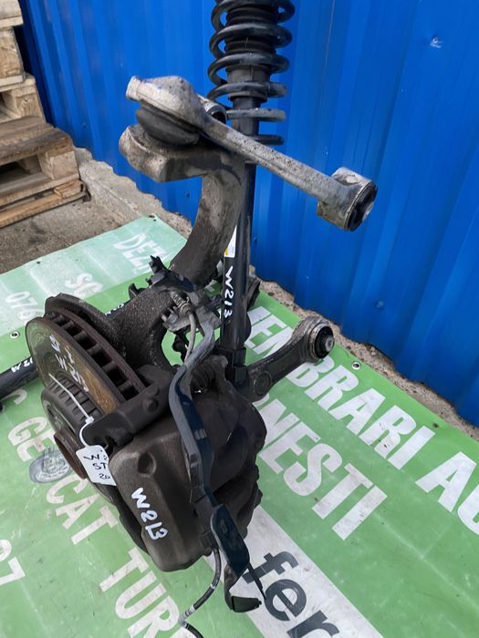 Etrier stânga față Mercedes W213 2.0 cdi 2017