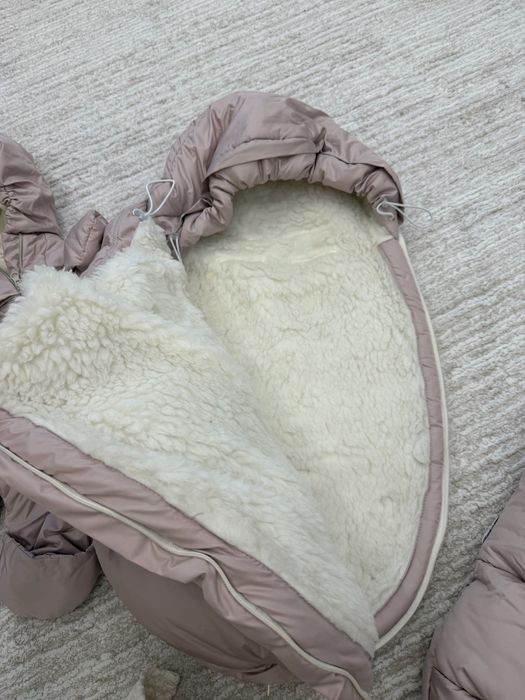 Продам кокон и комбезы