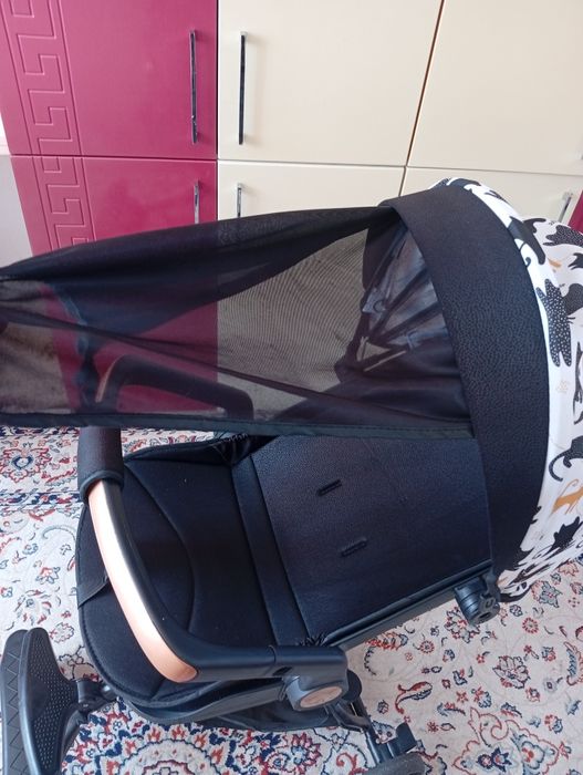 Срочно продам колясочку