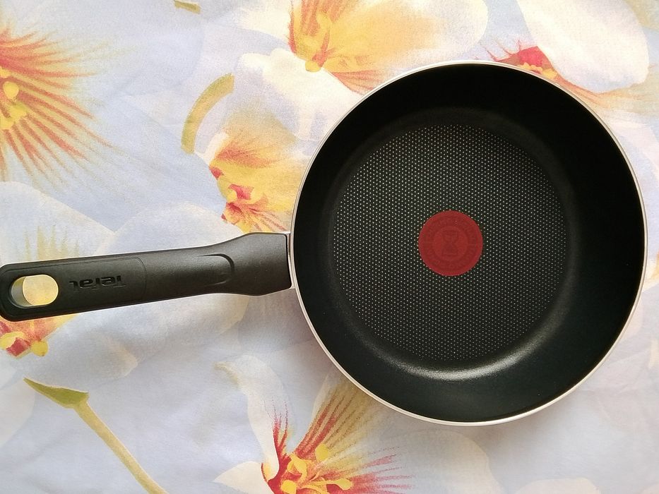 Сковорода Tefal  Current