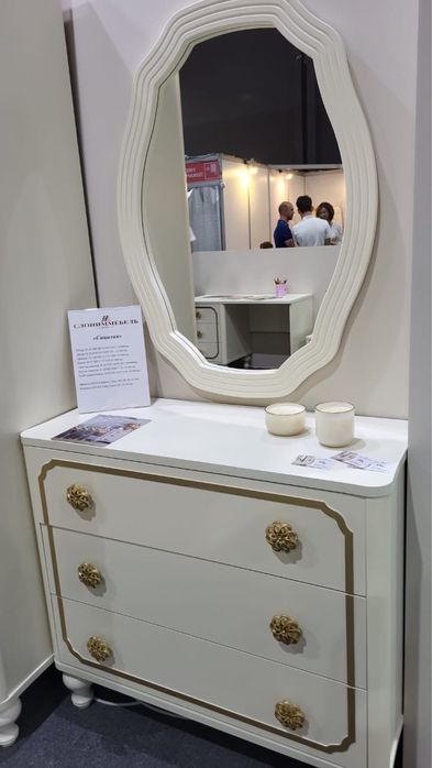 Спальный гарнитур!