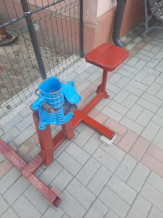 Masina manuala de curatat porumbul