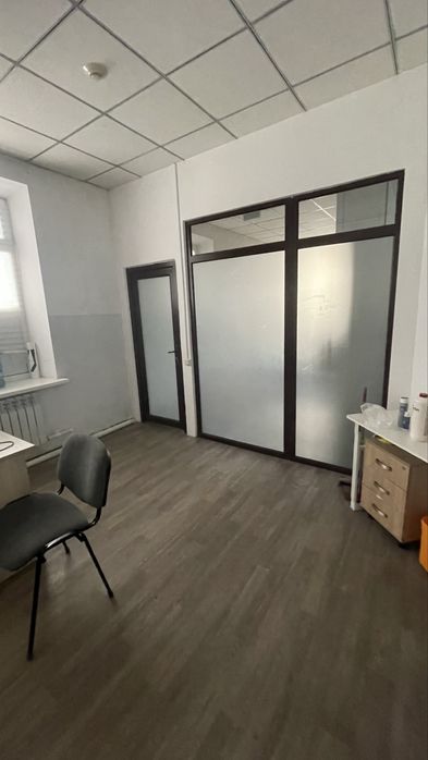Сдам в аренду кабинет 15 кв/м