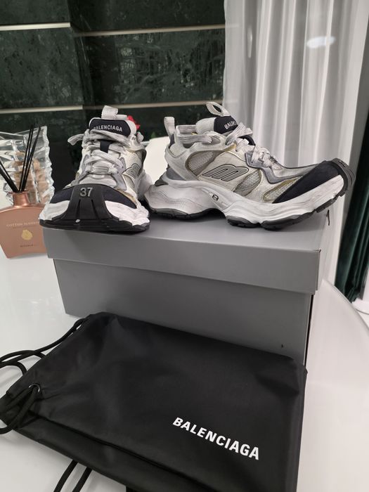 Balenciaga Cargo