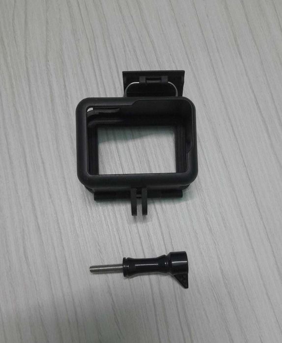 GoPro Hero 7 White+SanDisk 64GB+Suporturi Originale–Stare Foarte Bună