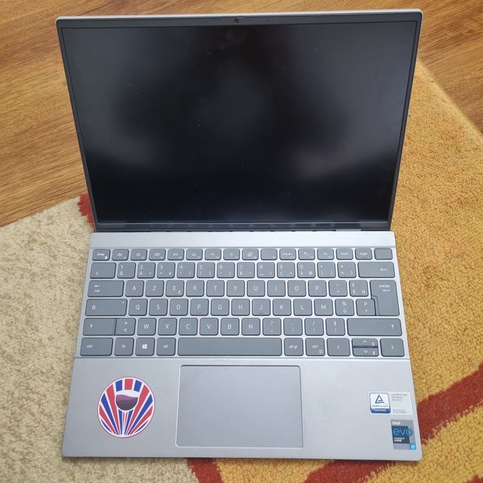 Dell Inspiron I7-1185G7 pentru piese