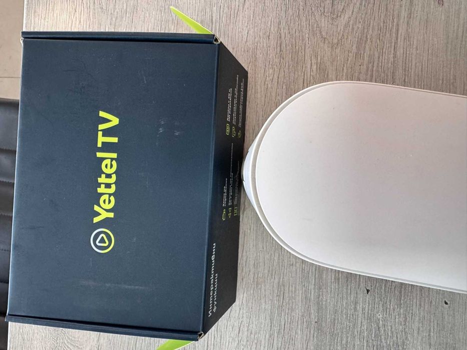 Smart TV Box ZXV10 B866VH01 + Рутер ZTE MC801A