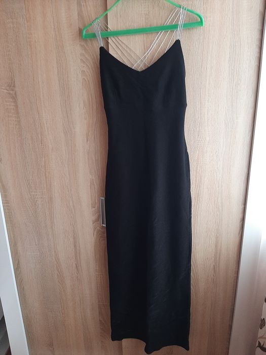 Официална черна рокля