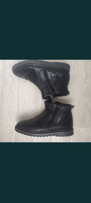Продаю        обувь