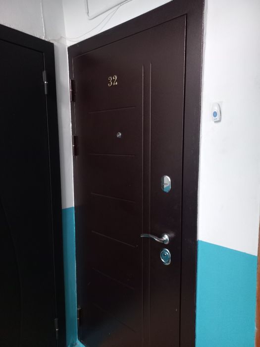 Продам 2х р-н Скгу 4/5,не угол
