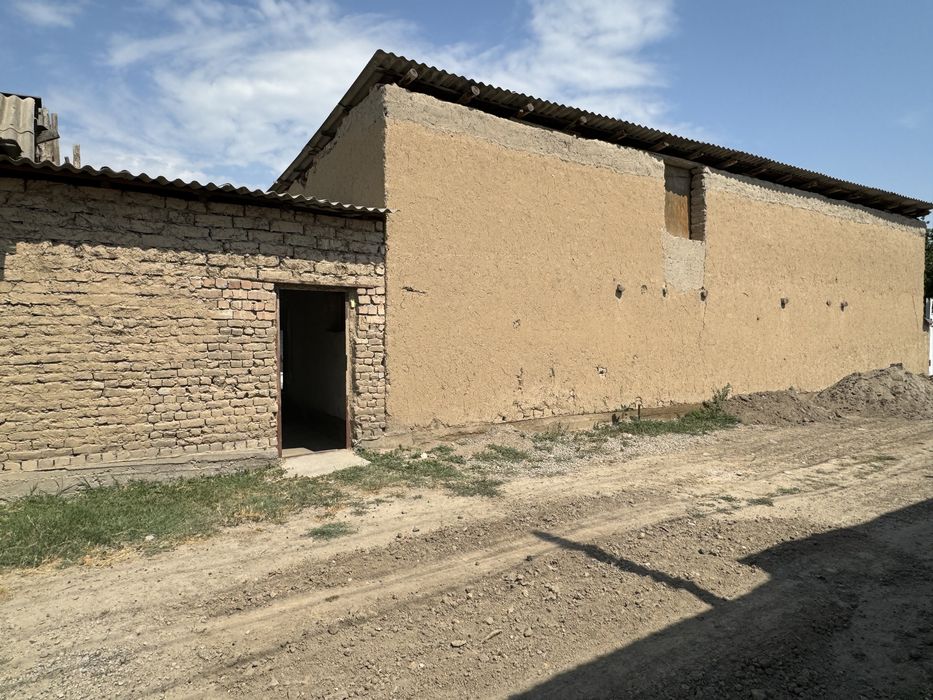 Уй эр сотилади 4 сотих 20м/20м