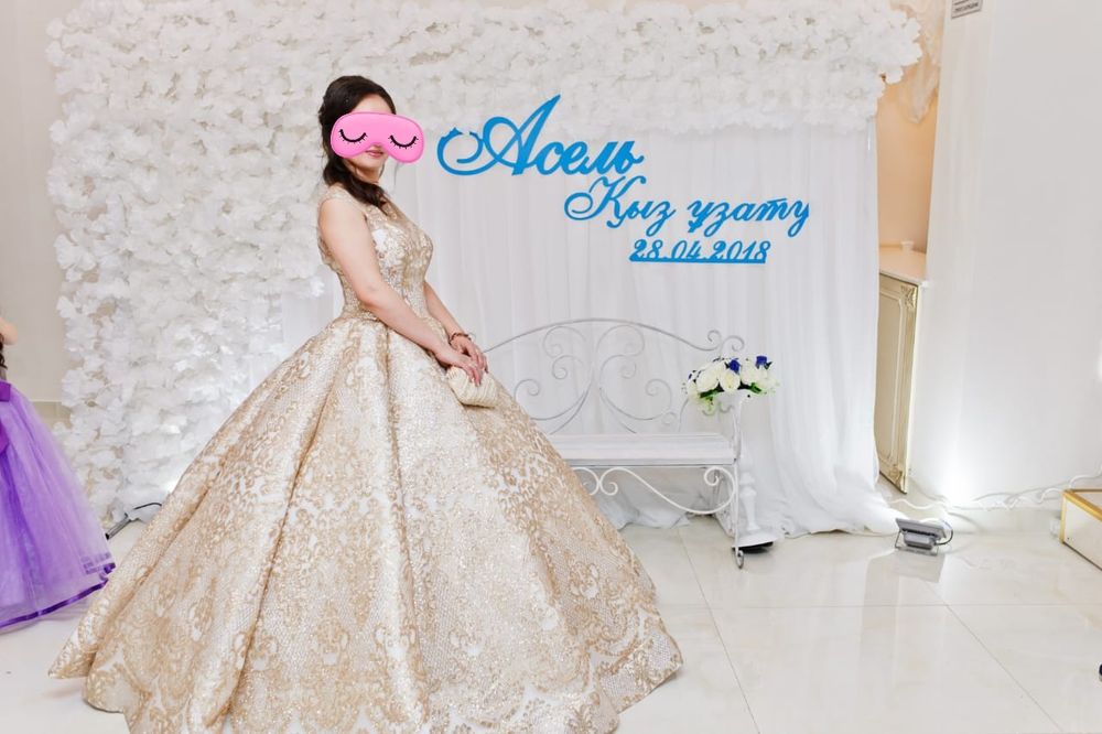 Продам шикарное платье