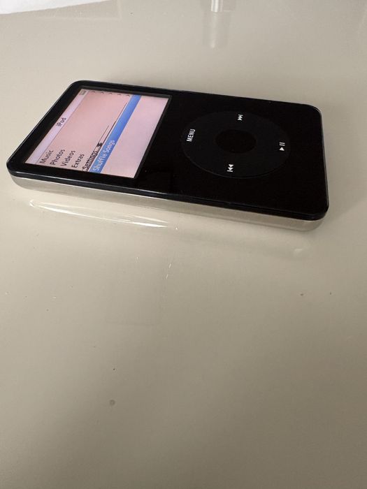 iPod Classic 5.5 Generation (Модел: MA446FD/A)