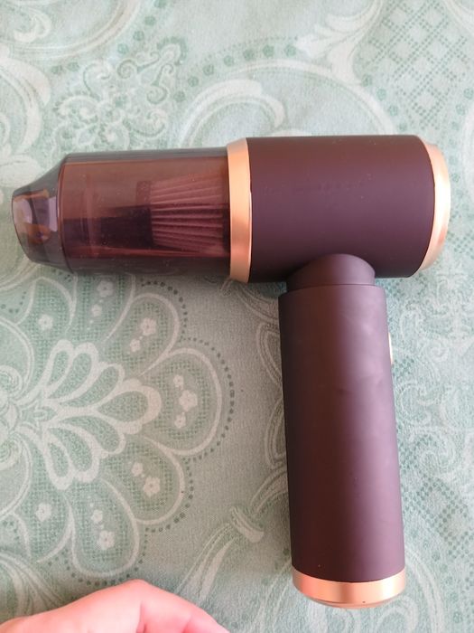 Ръчна прахосмукачка