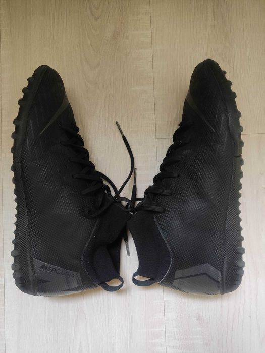 Футболни обувки с бутони 37 номер и стоножки 37.5 номер