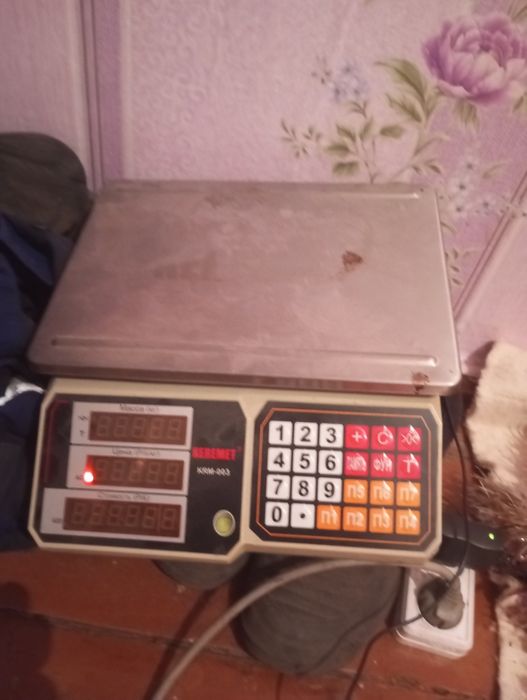 Продам весы для магазина