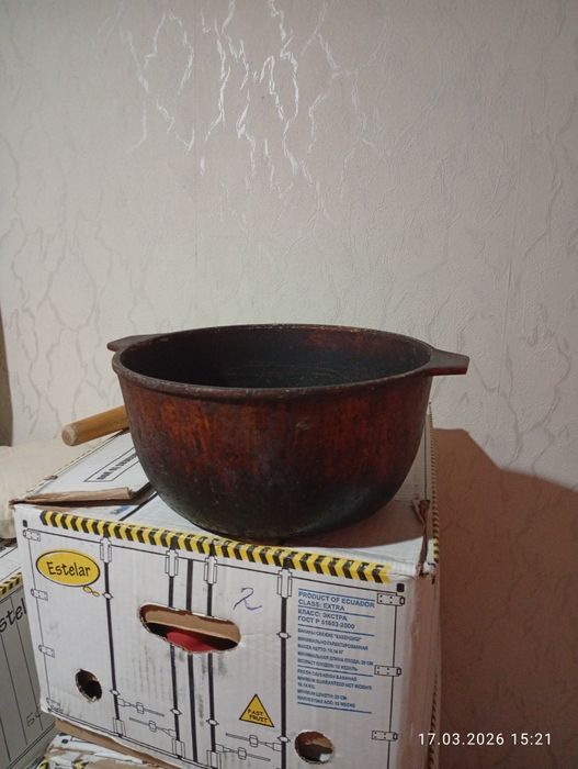 Казан чугунный СССР