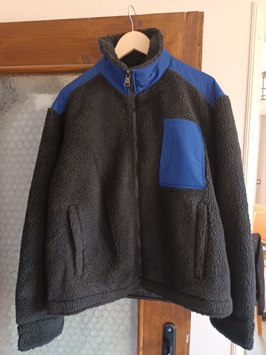 Яке Karl Lagerfeld