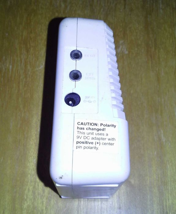 Тонколонка с вграден усилвател RadioShack