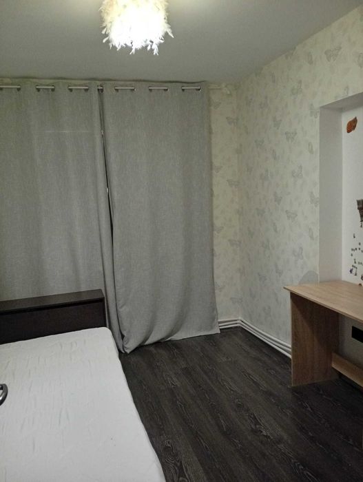 Vand apartament 3 camere