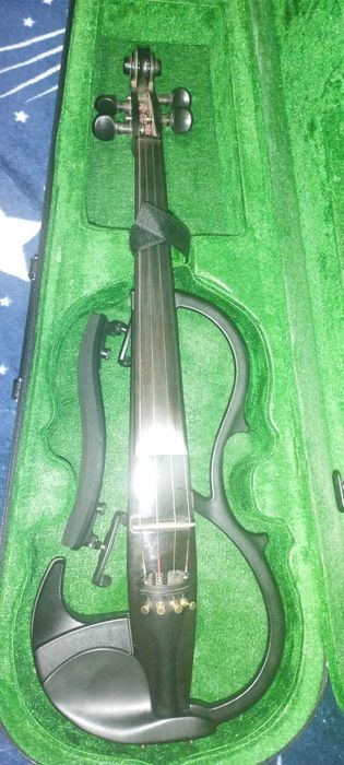 Vioară Yamaha Silent Violin model SV 200 Black