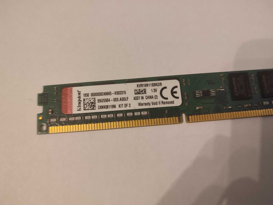 RAM 2 gb a se vedea