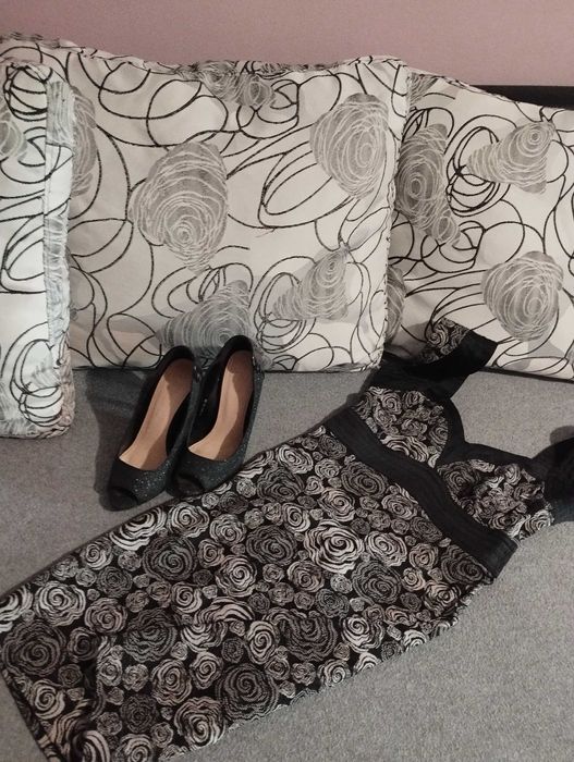 Нова рокля XS/S еластична материя