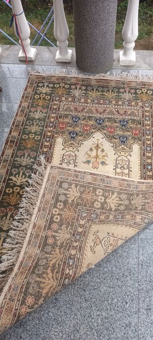 Covor în stare foarte bună